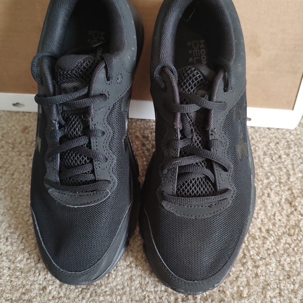 Under Armour Charged Assert 9 Women's Running Shoes Black Athletic Sneakers